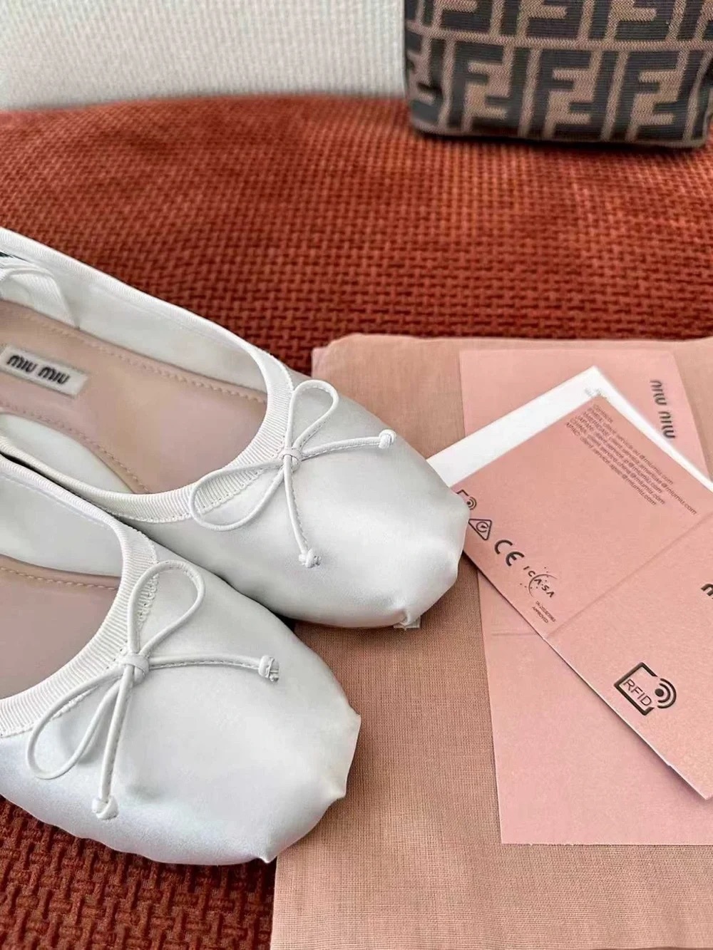 Miu Miu White Leather Mary Jane Ballet Flats with Bow - Picture 7 of 7